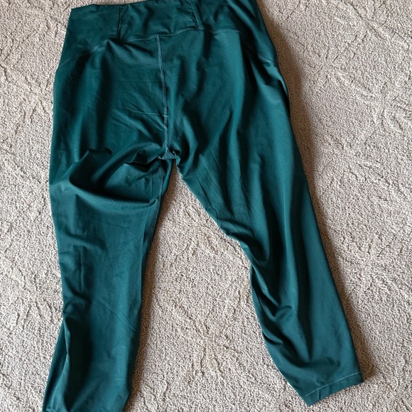 REI active pursuits 7/8 tight - Picture 5 of 9